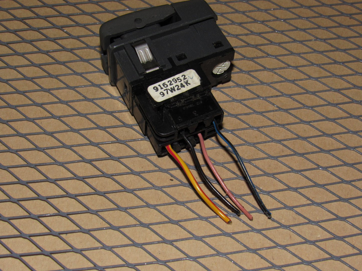 98 99 00 Volvo V70 OEM Mirror & Rear Defroster Switch Pigtail Harness