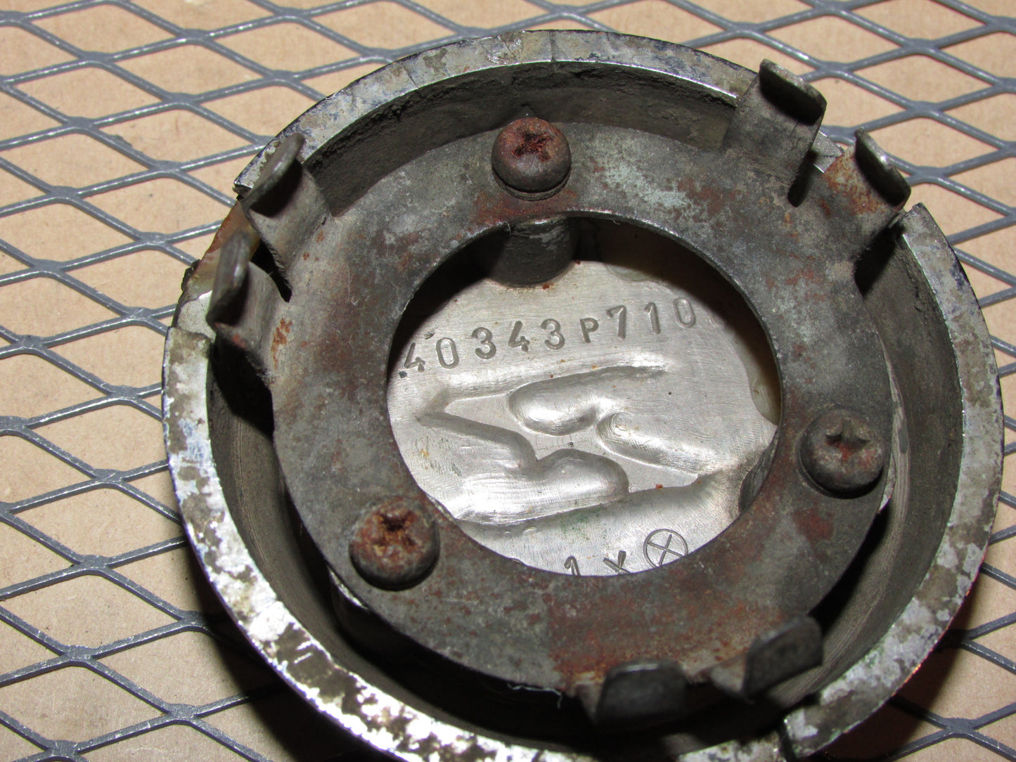 79 80 81 82 83 Datsun 280zx OEM Wheel Center Cap