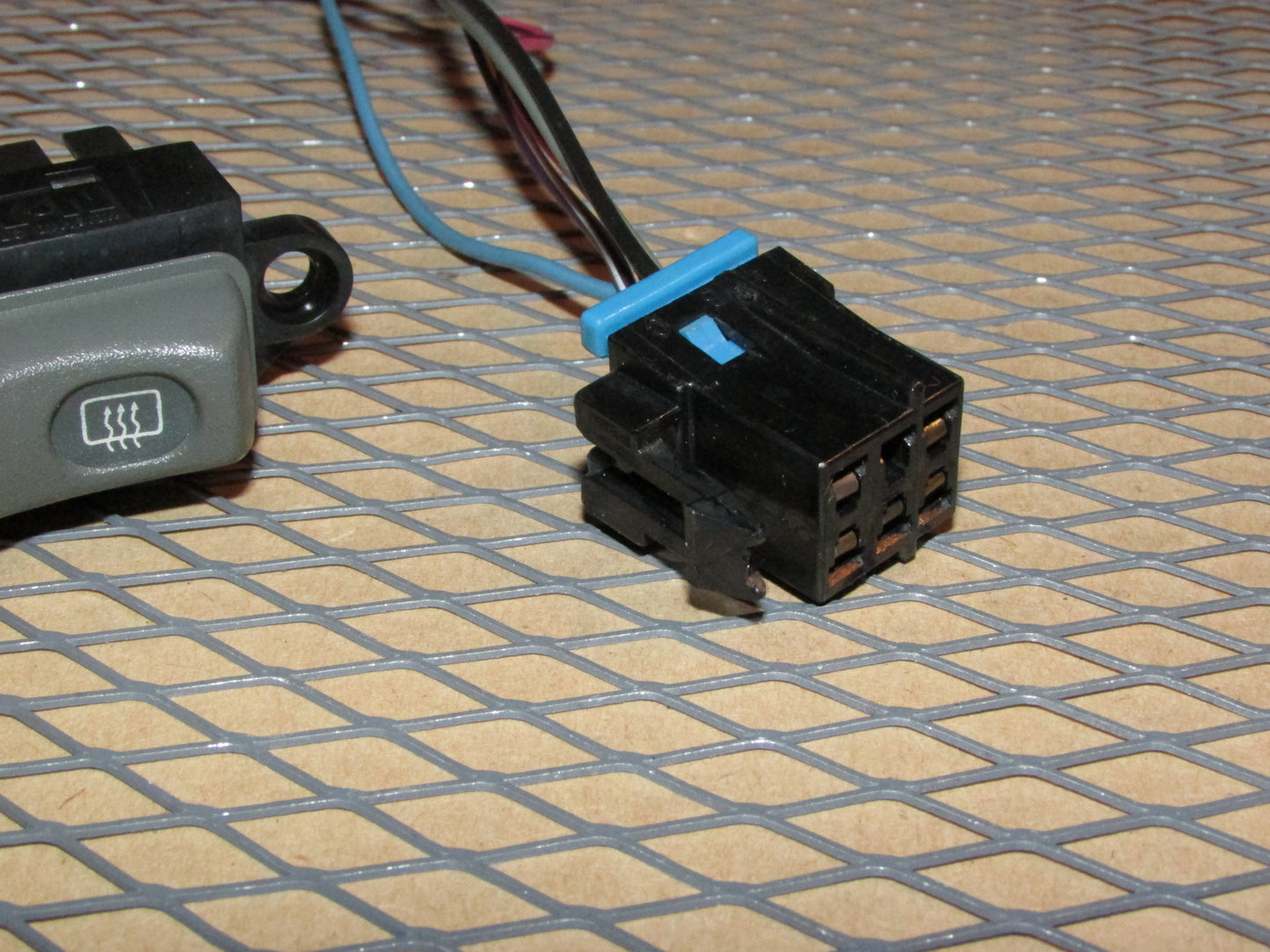 90 91 92 Pontiac Firebird OEM Rear Defroster Switch Pigtail Harness Connector