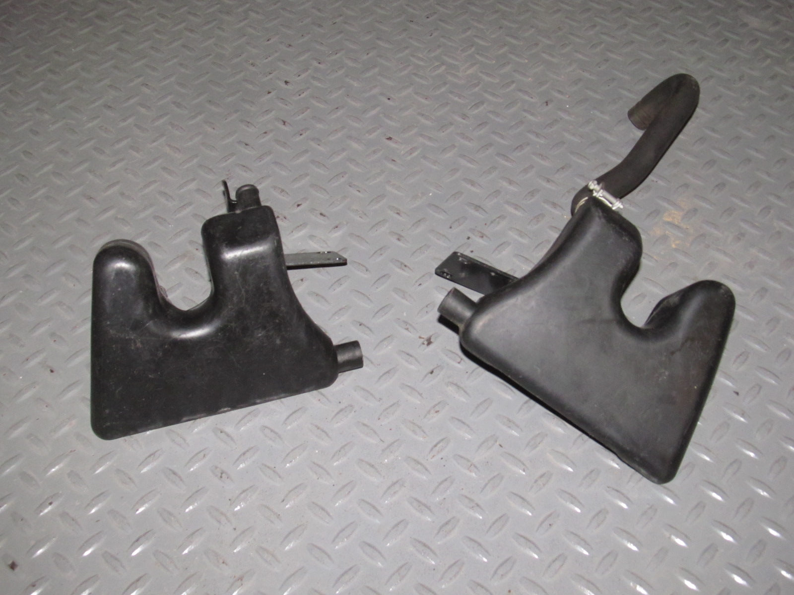 90 91 Nissan 300zx OEM AIV Air Injection Valve Air Reservoir