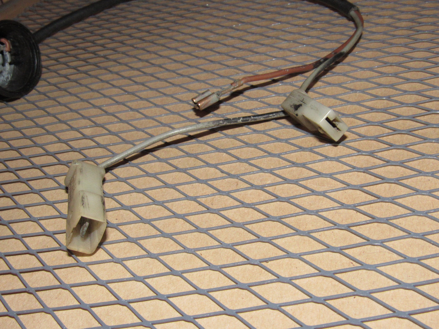 85 86 87 88 89 Volkswagen Cabriolet OEM Front Rear Side Marker Light Bulb Socket Harness