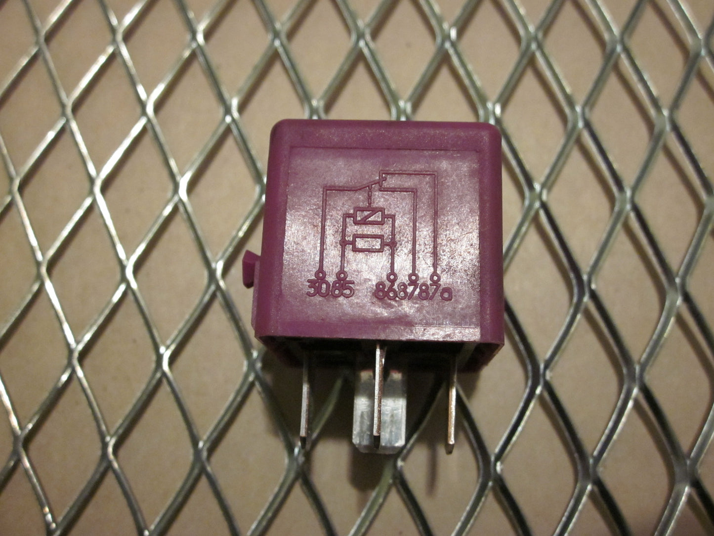 BMW Relay V23134-E59-X107