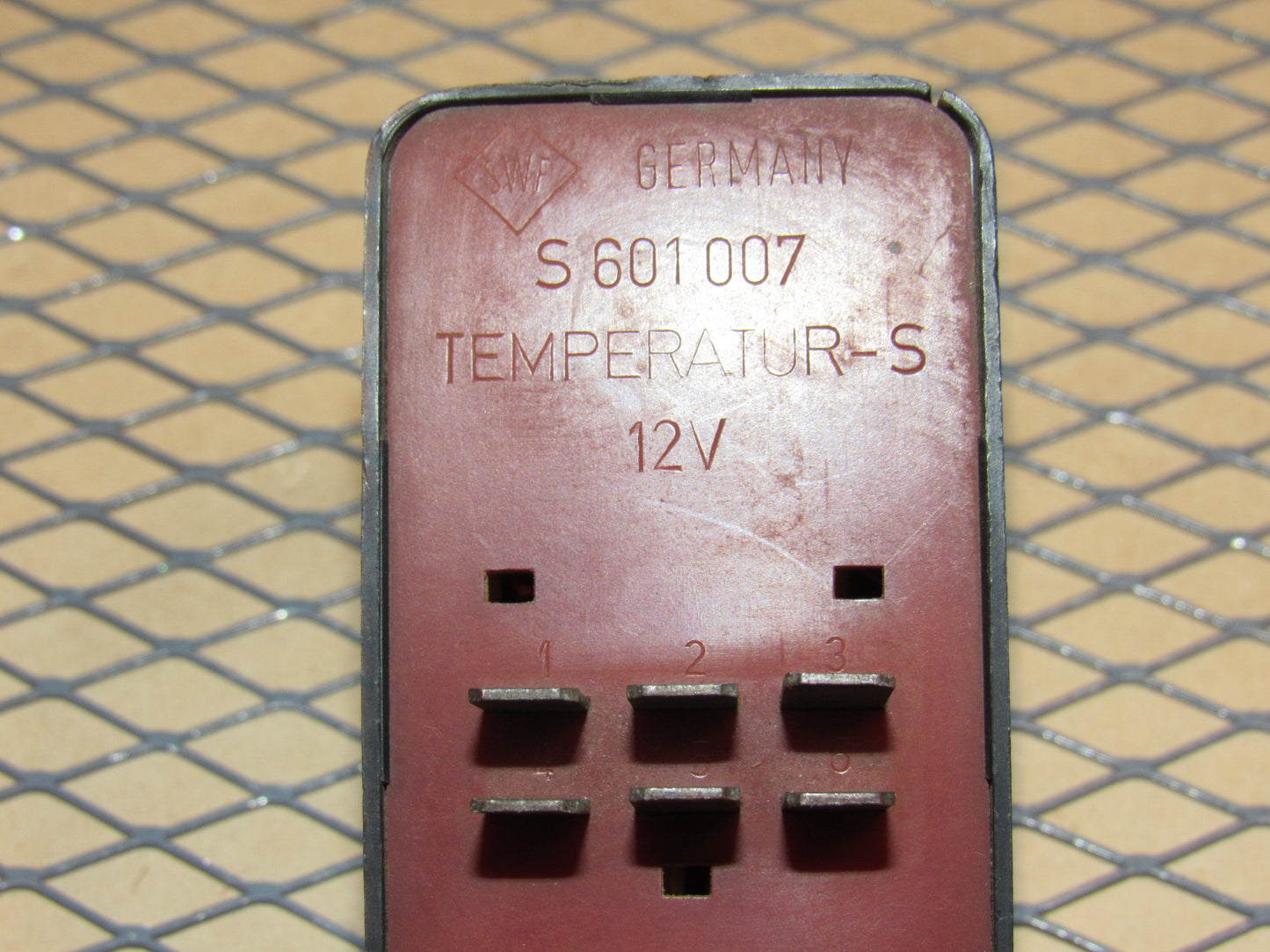 77-95 Mercedes Benz T1 Van OEM Climate Control Temperature Thermostat Switch