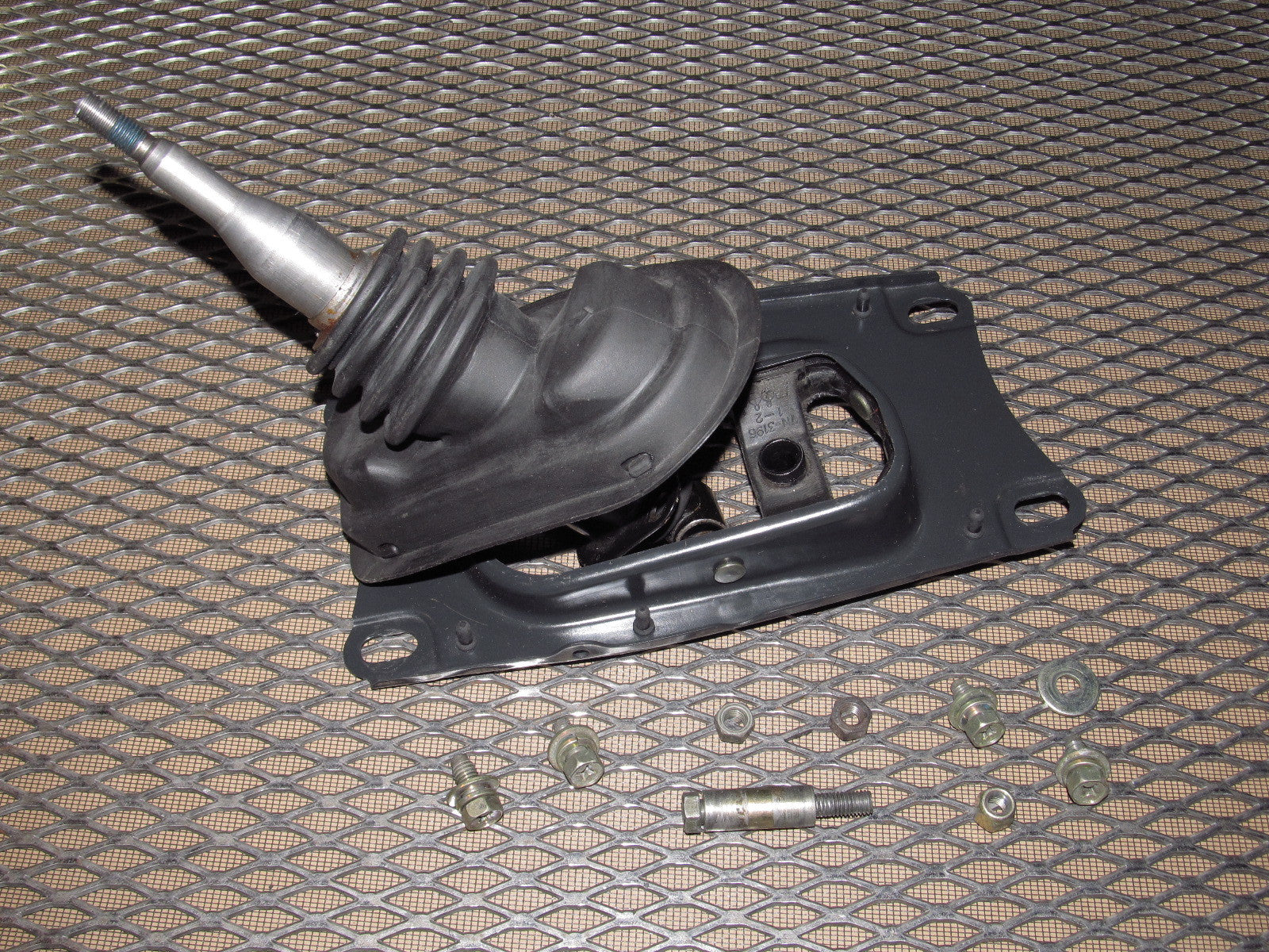 90-96 Nissan 300zx OEM Shifter Assembly - Twin Turbo – Autopartone