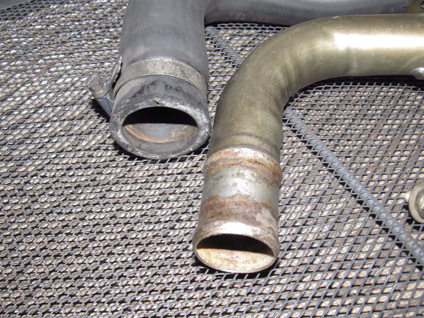 94 95 96 97 Mazda Miata OEM Lower Radiator Coupler Tube Pipe