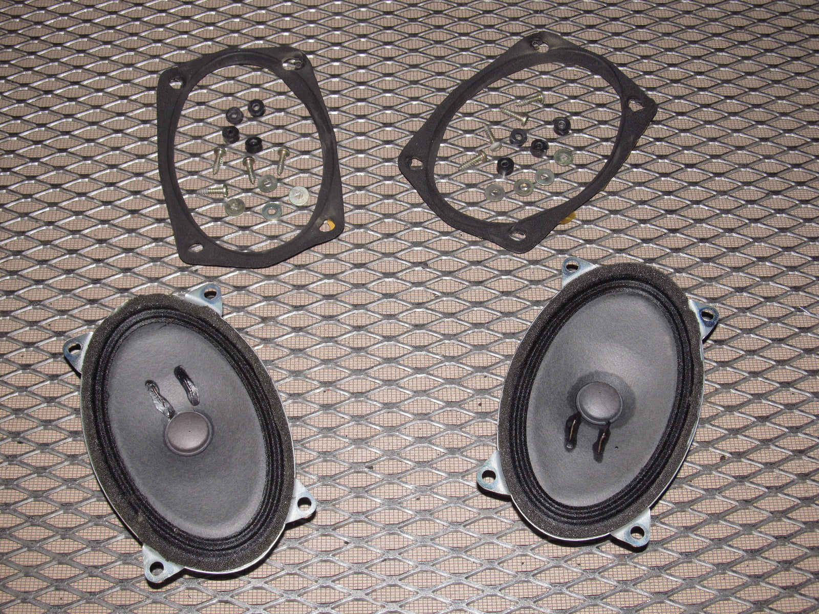 Alpine SXE-4625S 4x6 Coaxial Speaker Kit For Porsche 944 Rear Hatch – 150W Max