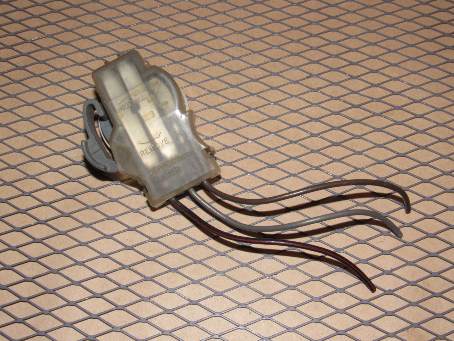 81 82 83 84 Volkswagen Rabbit OEM Tail Light 3 Wiring Bulb Socket