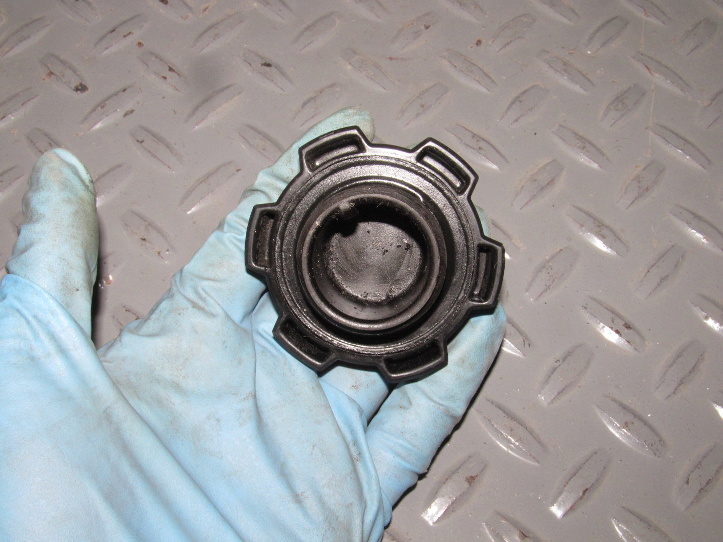 87 88 89 Toyota MR2 OEM Engine Oil Filler Cap