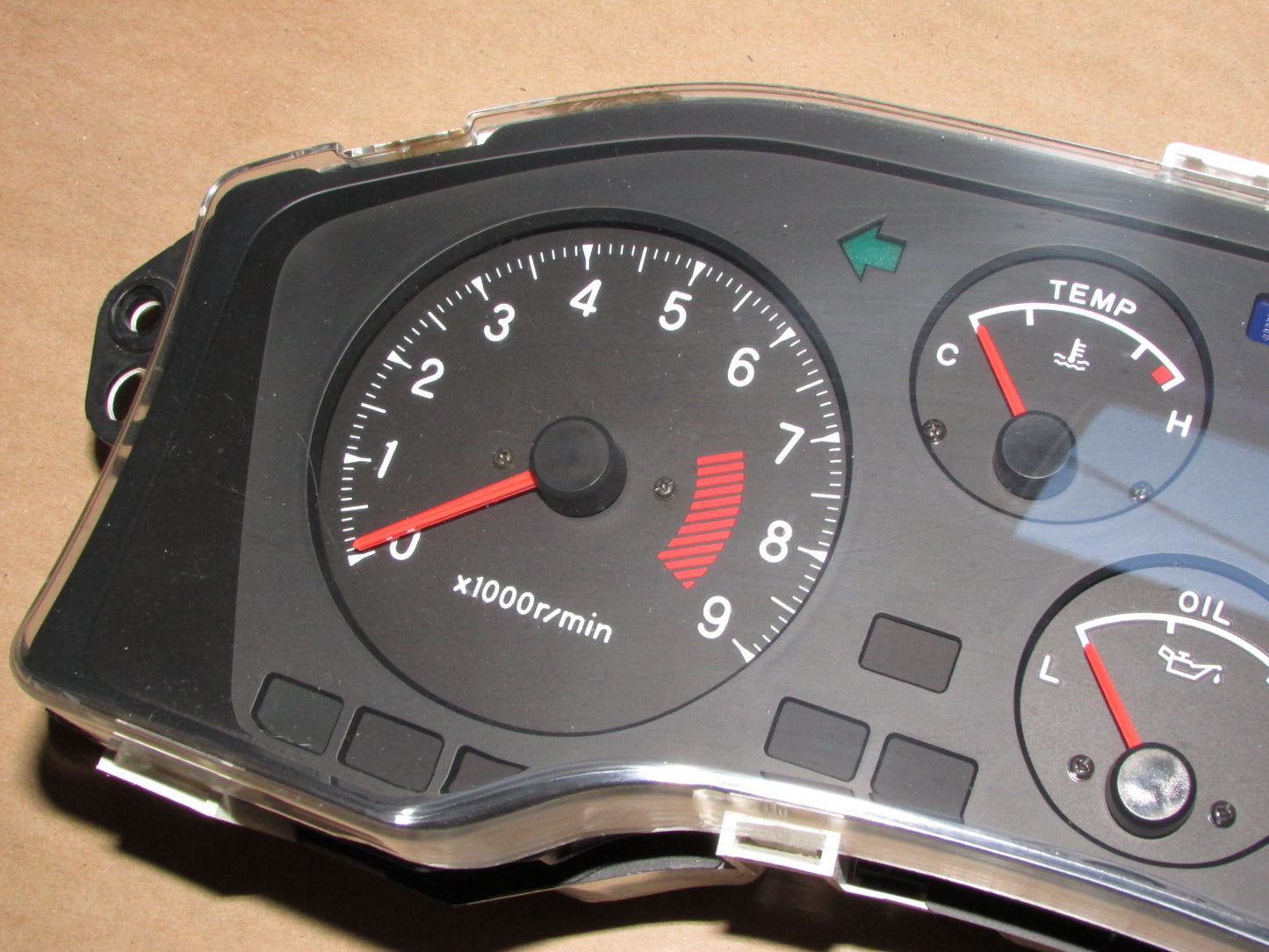 93 94 Mitsubishi Eclipse OEM Speedometer Instrument Cluster