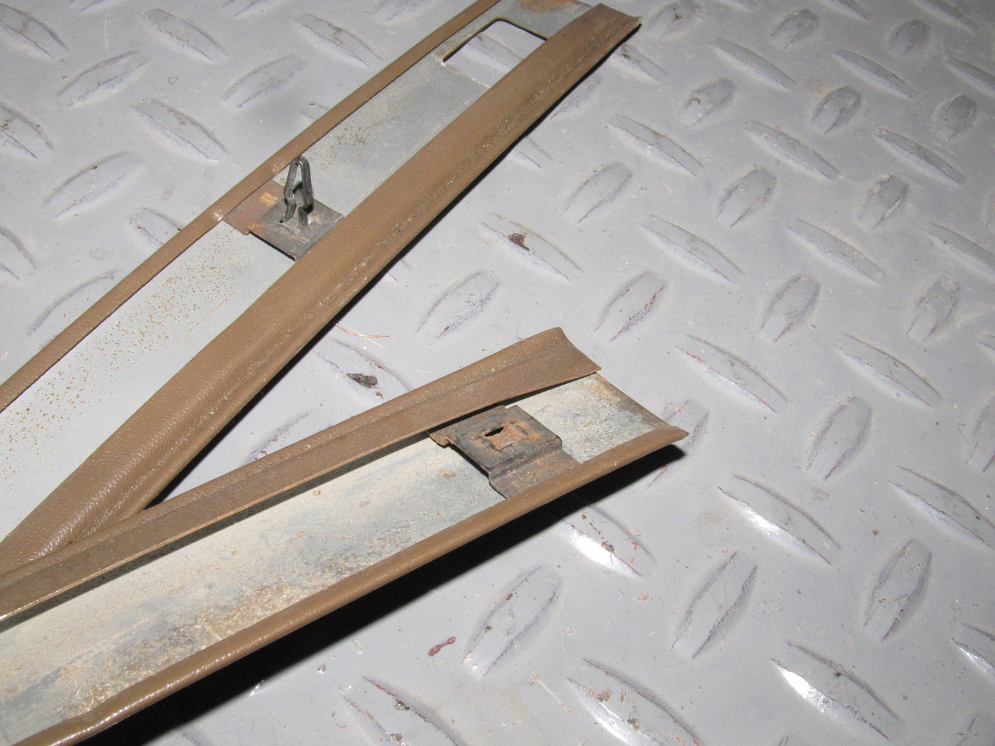 87 88 89 Toyota MR2 OEM Headliner Roof Side Moulding Tim