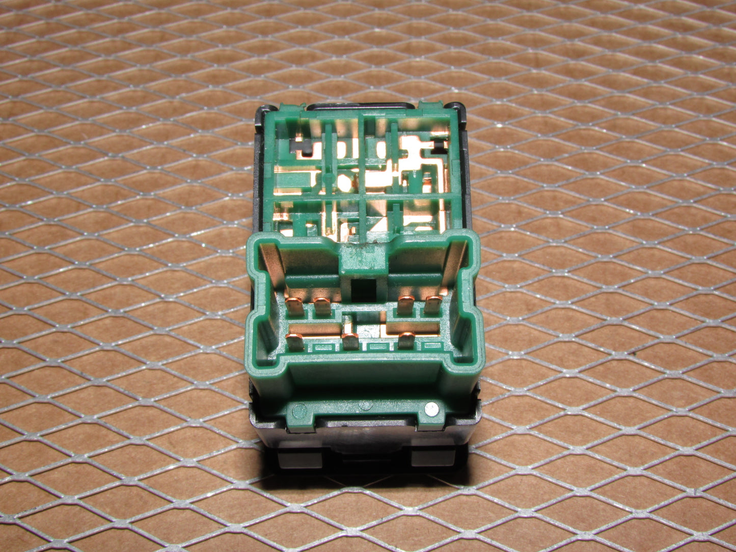 01 02 03 Infiniti QX4 OEM Power Mirror Switch