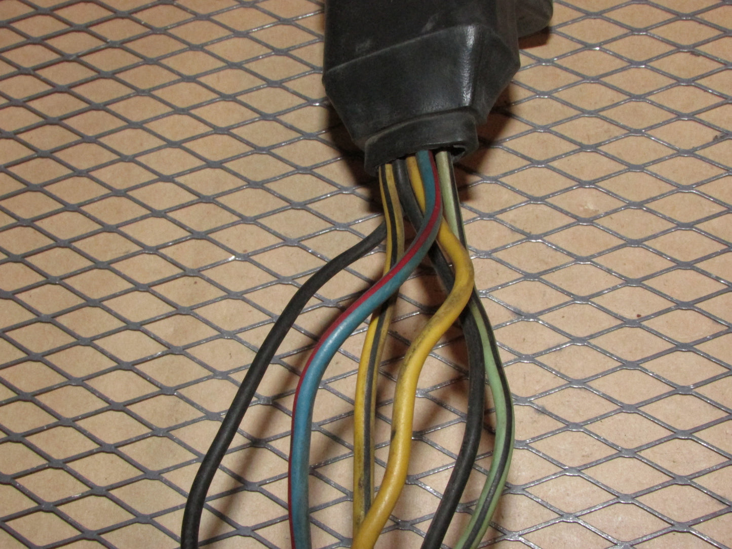 75 76 Datsun 280z OEM 6 Prongs Relay