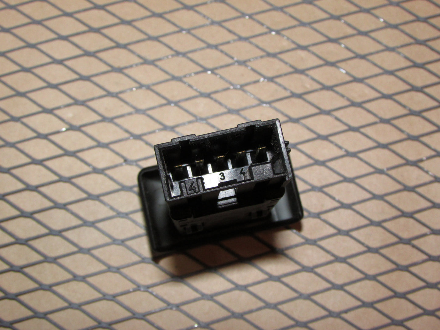03 04 Land Rover Discovery 2 OEM Rear Wiper Switch