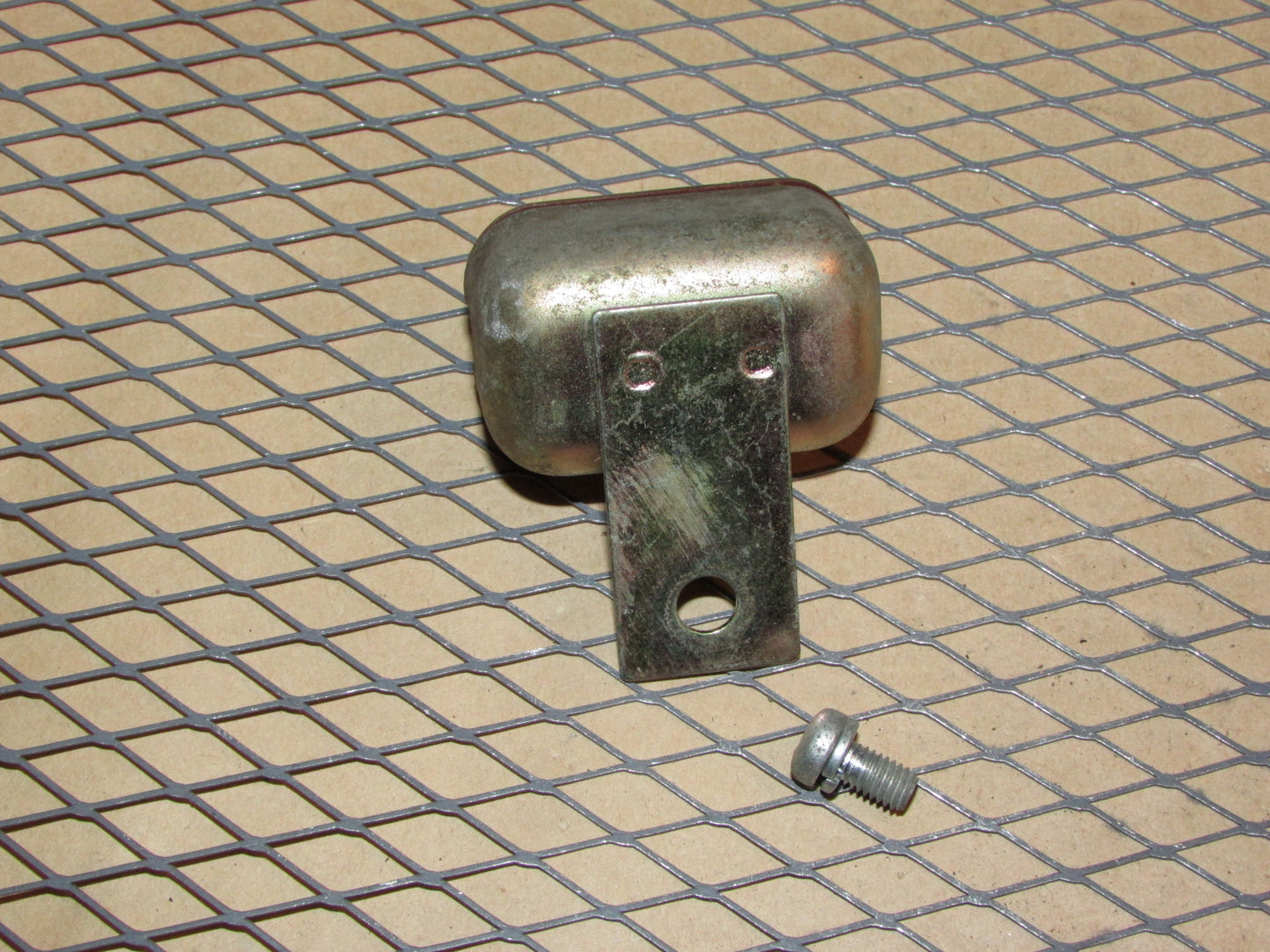 75 76 Datsun 280z OEM Horn Relay