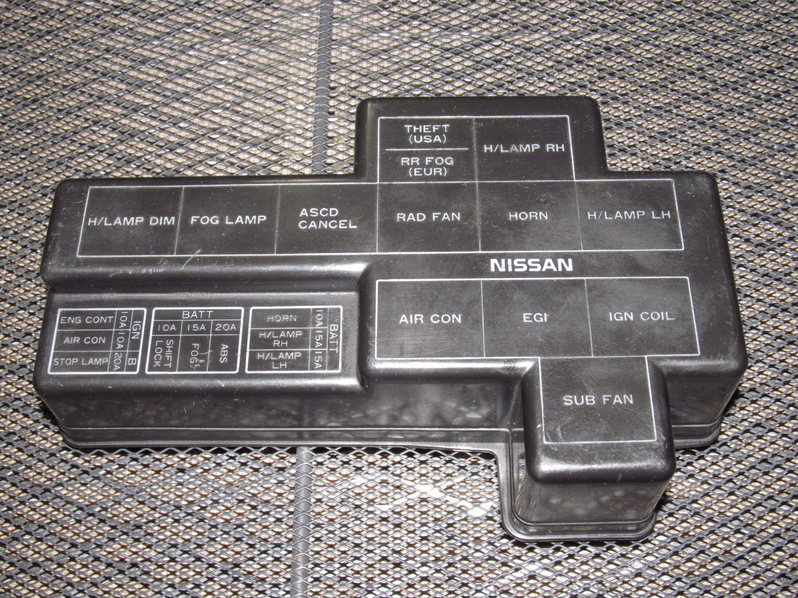 90-96 Nissan 300zx OEM Engine Fuse Box Cover – Autopartone