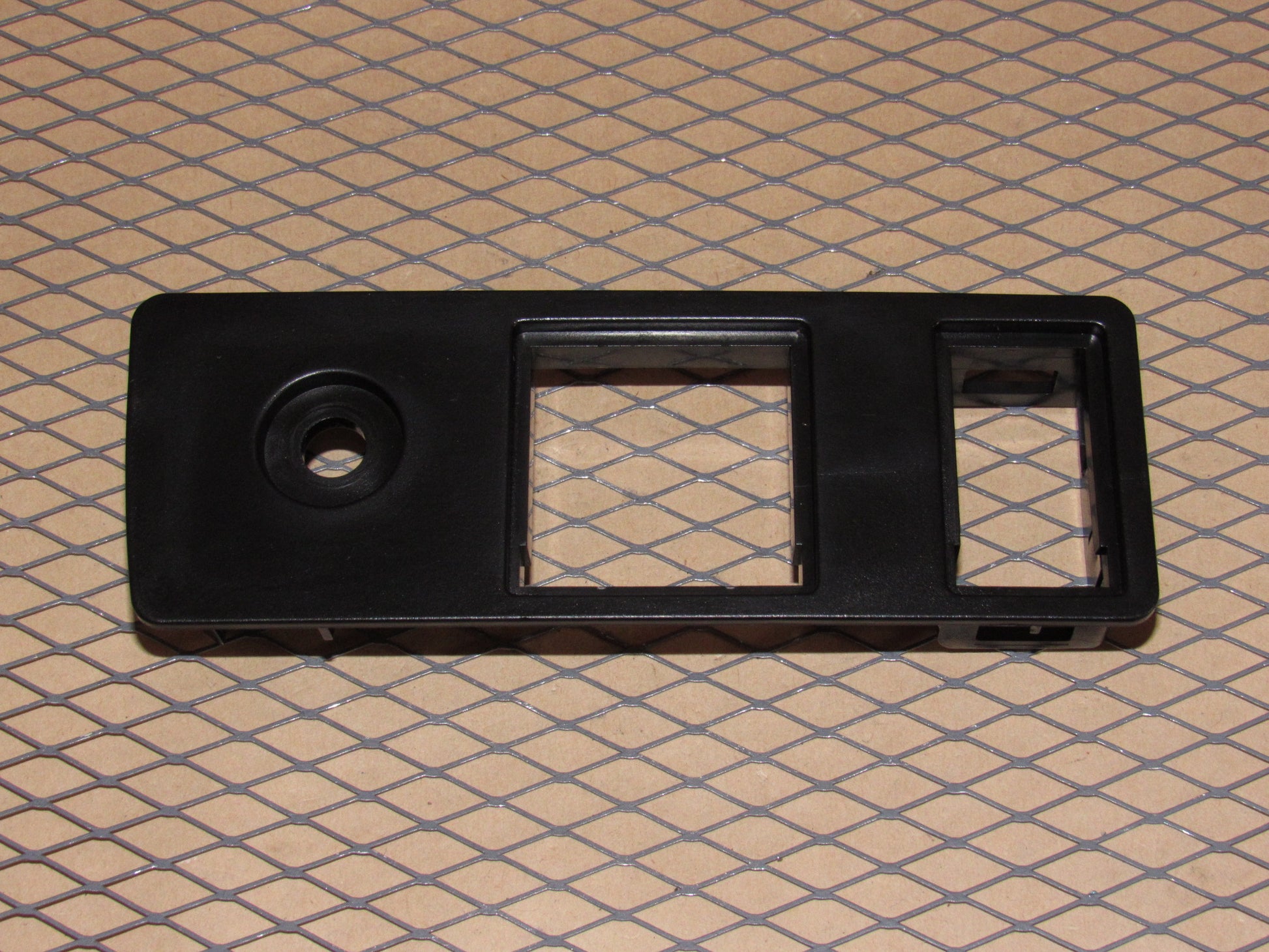 88 89 90 91 Toyota Camry OEM Dimmer Switch Mounting Bezel Trim Cover