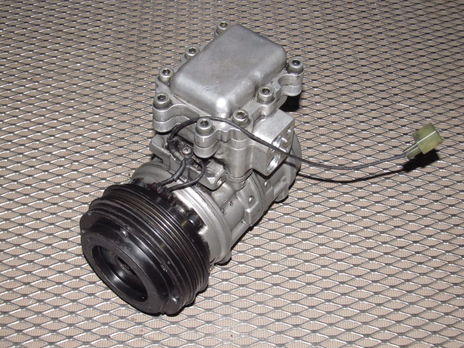85 86 Toyota MR2 OEM A/C Compressor & Clutch – Autopartone