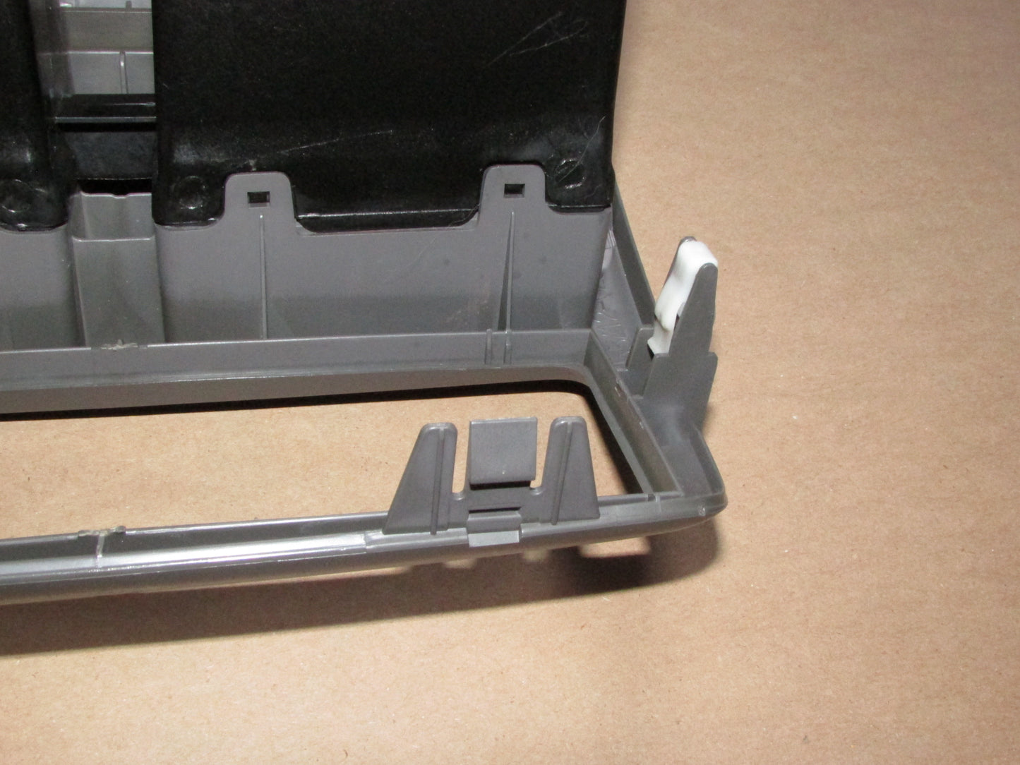 98 99 00 01 02 Toyota Corolla OEM Dash Center Radio Bezel Trim Cover & Vent