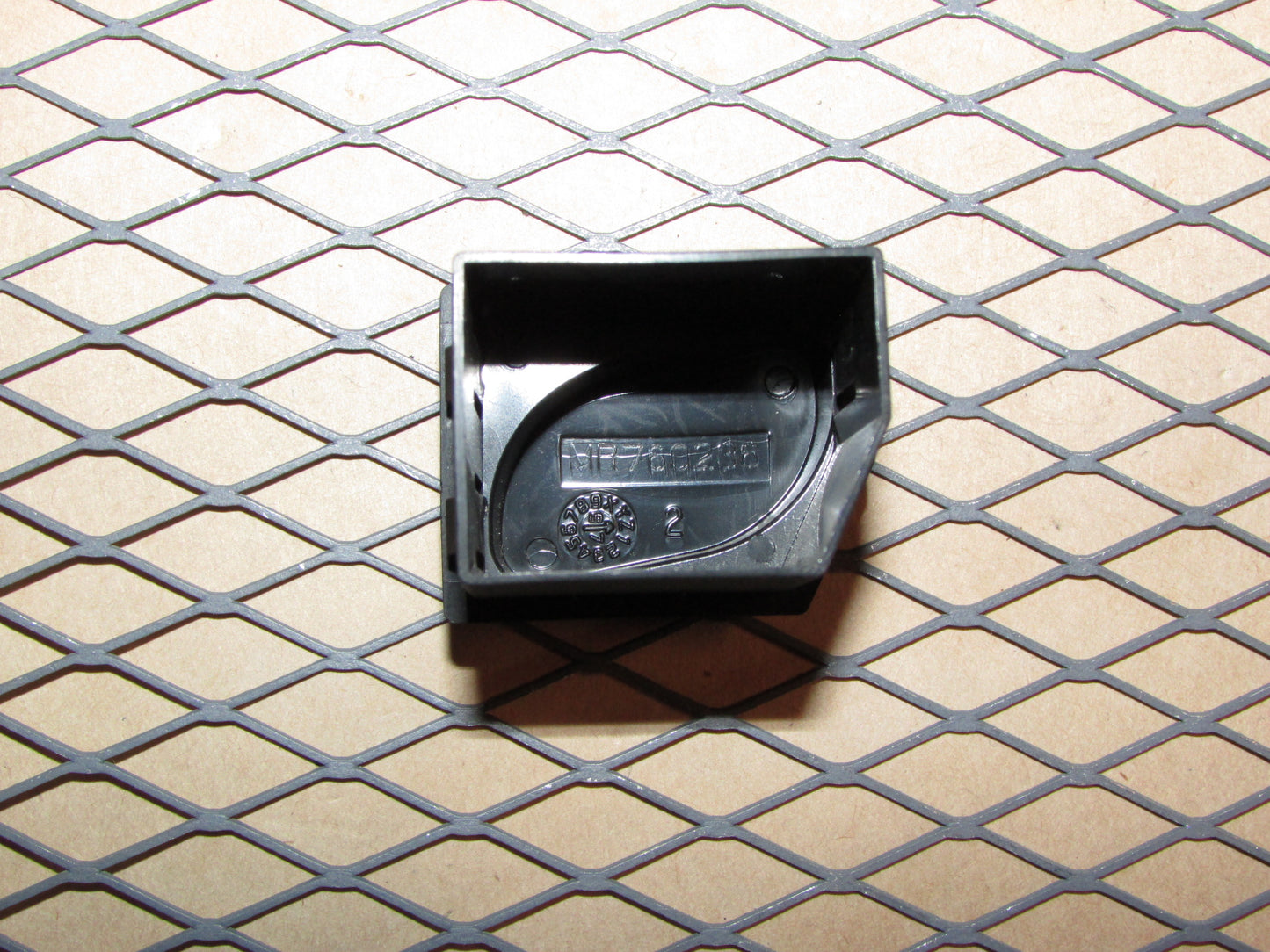 95 96 97 98 99 Mitsubishi Eclipse OEM Dash Switch Filler Cap Cover Trim