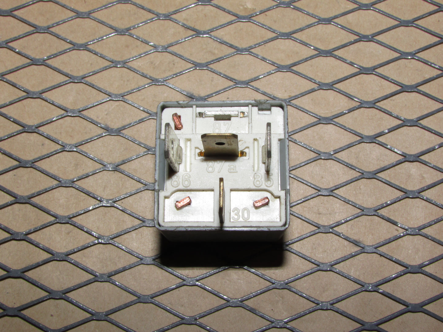 Audi & Volkswagen Relay (94) 191 906 383 B