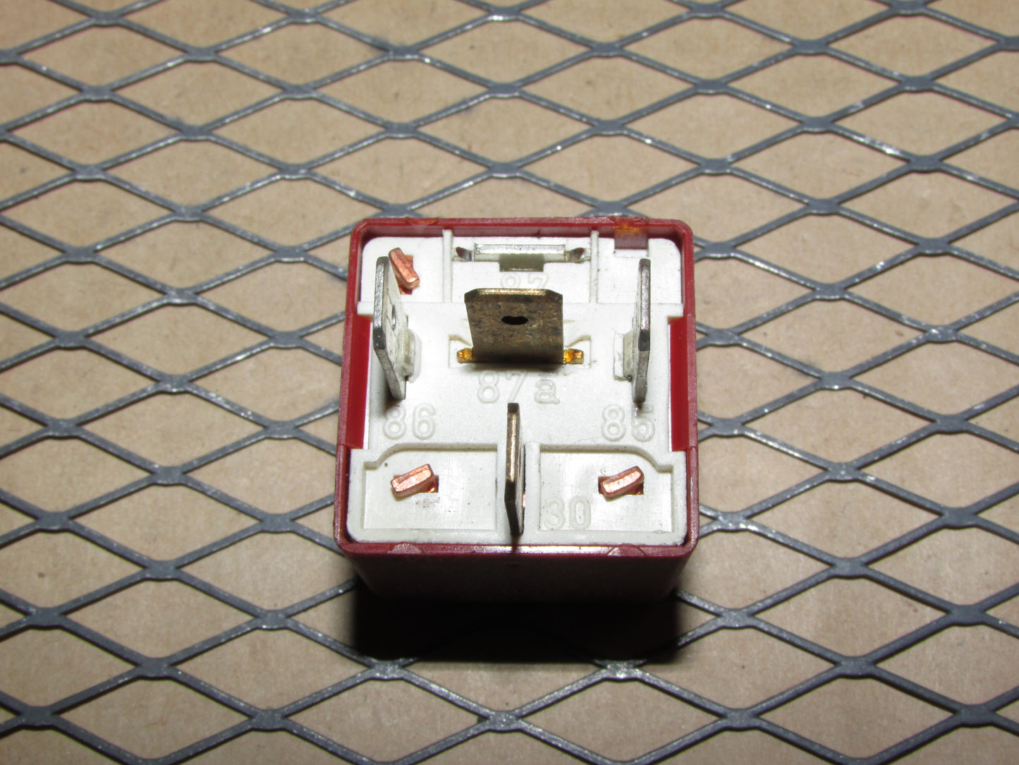 Audi & Volkswagen Relay (94) 191 906 383 B