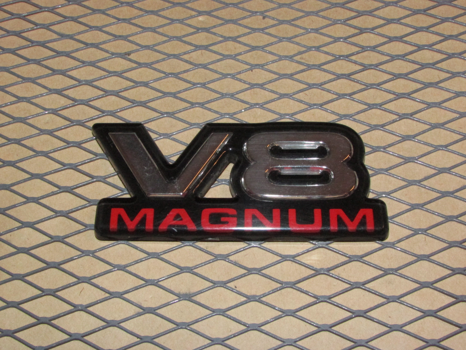 thumbnail image 2 of Graphic Express QG-834 Door Decal Set For 1999-2001 Dodge Ram 1500 V8 Magnum 2 of 6