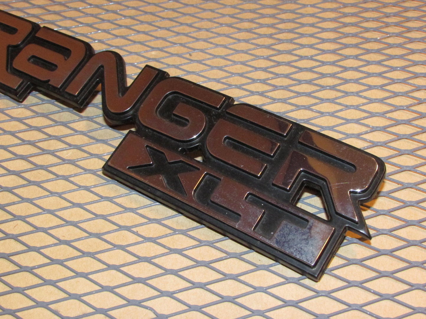93 94 95 96 97 Ford Ranger OEM Front Fender XLT Emblem Badge