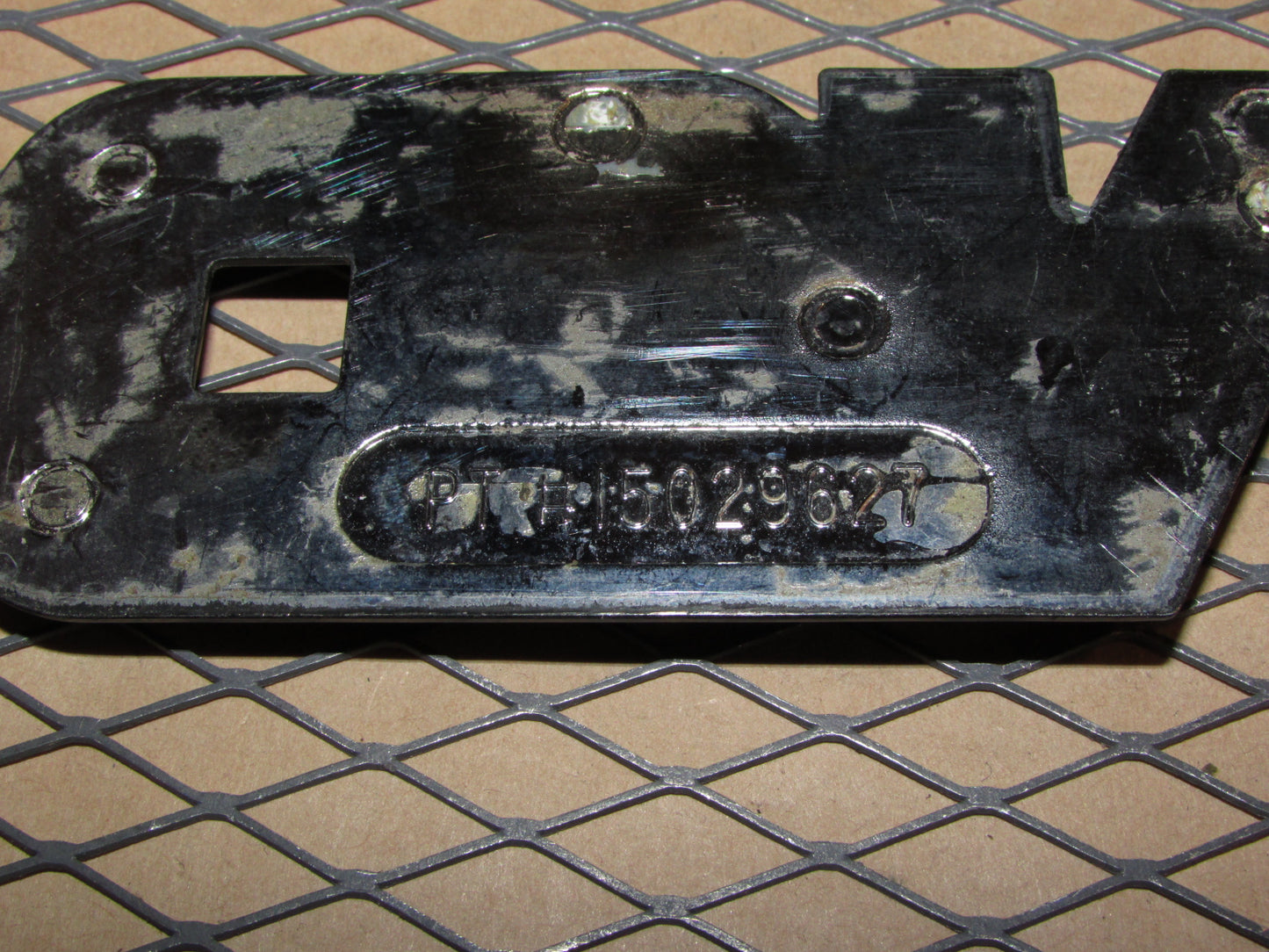 99 00 01 02 GMC Sierra OEM Rear Tailgate GMC Emblem Badge