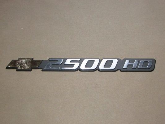 99 00 01 02 Chevrolet Silverado 2500HD OEM Front Door Emblem Badge