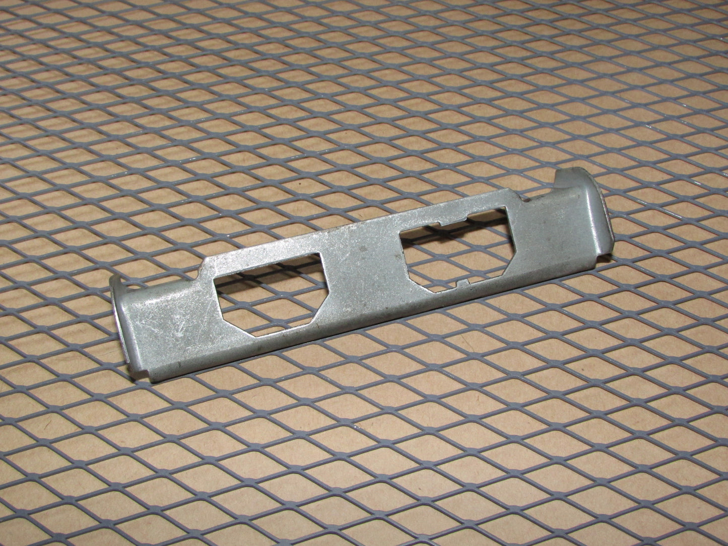 79 80 81 82 83 Datsun 280zx OEM Power Mirror Switch Harness Plug Holder Bracket