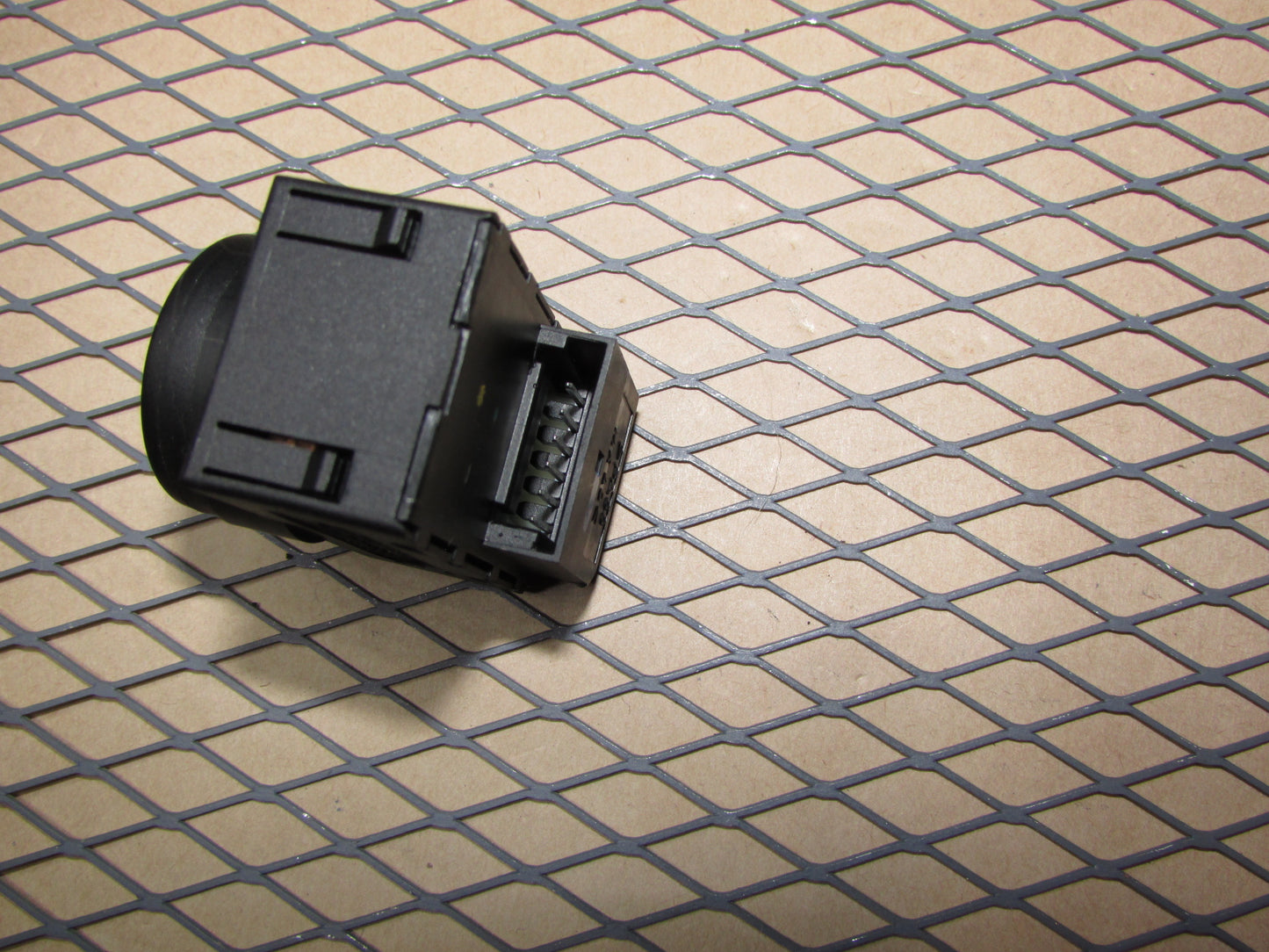 09 10 11 12 13 14 15 16 BMW Z4 OEM Seat Lumbar Adjustment Switch - Right