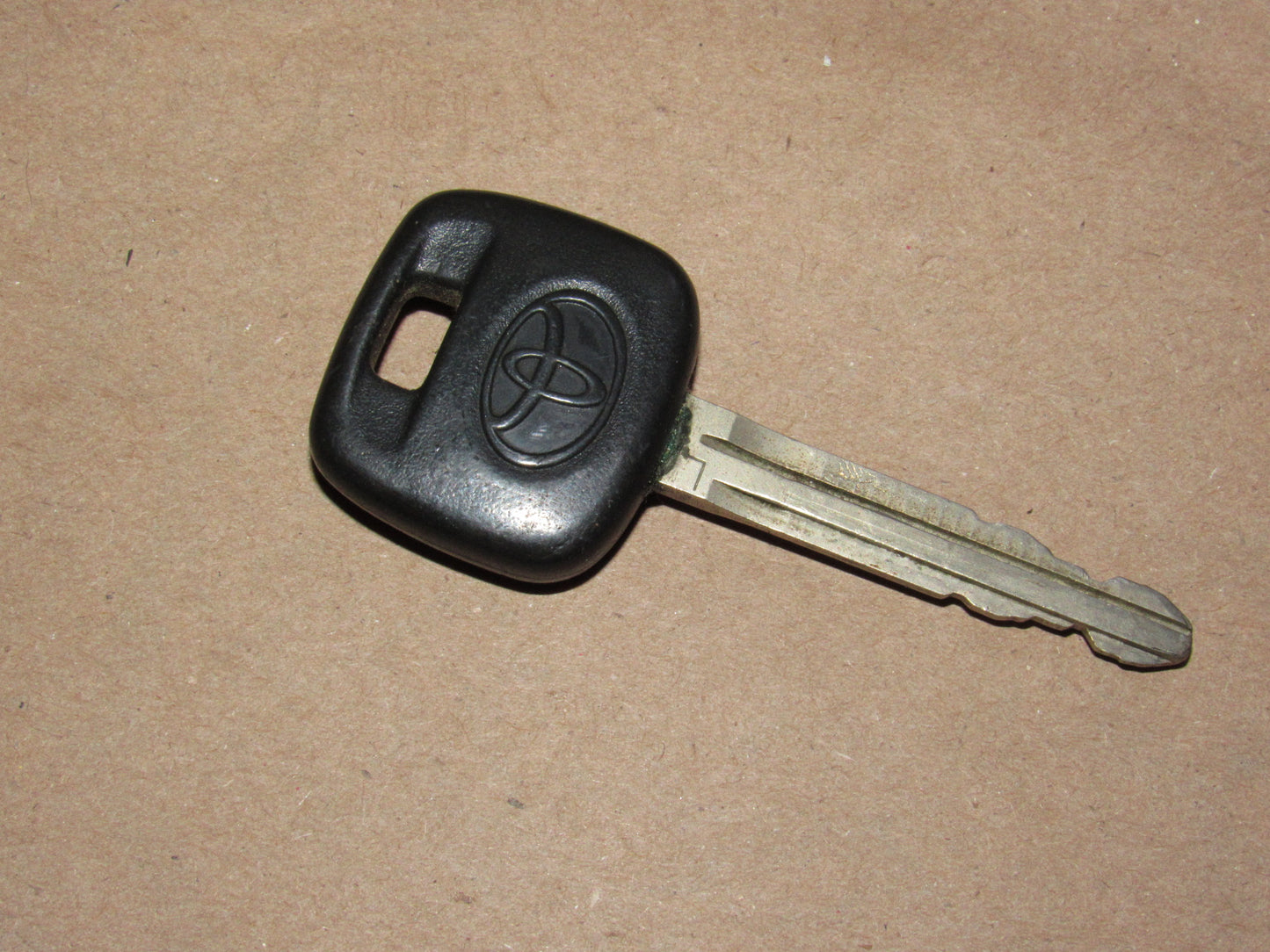 05 06 07 08 Toyota Tacoma OEM Ignition Lock Cylinder & Key