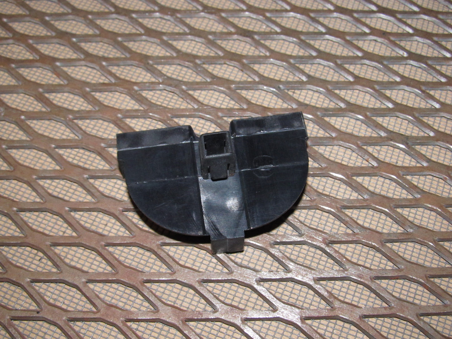 94 95 96 97 Mitsubishi 3000GT OEM Hood Washer Hose & Light Holder Clip