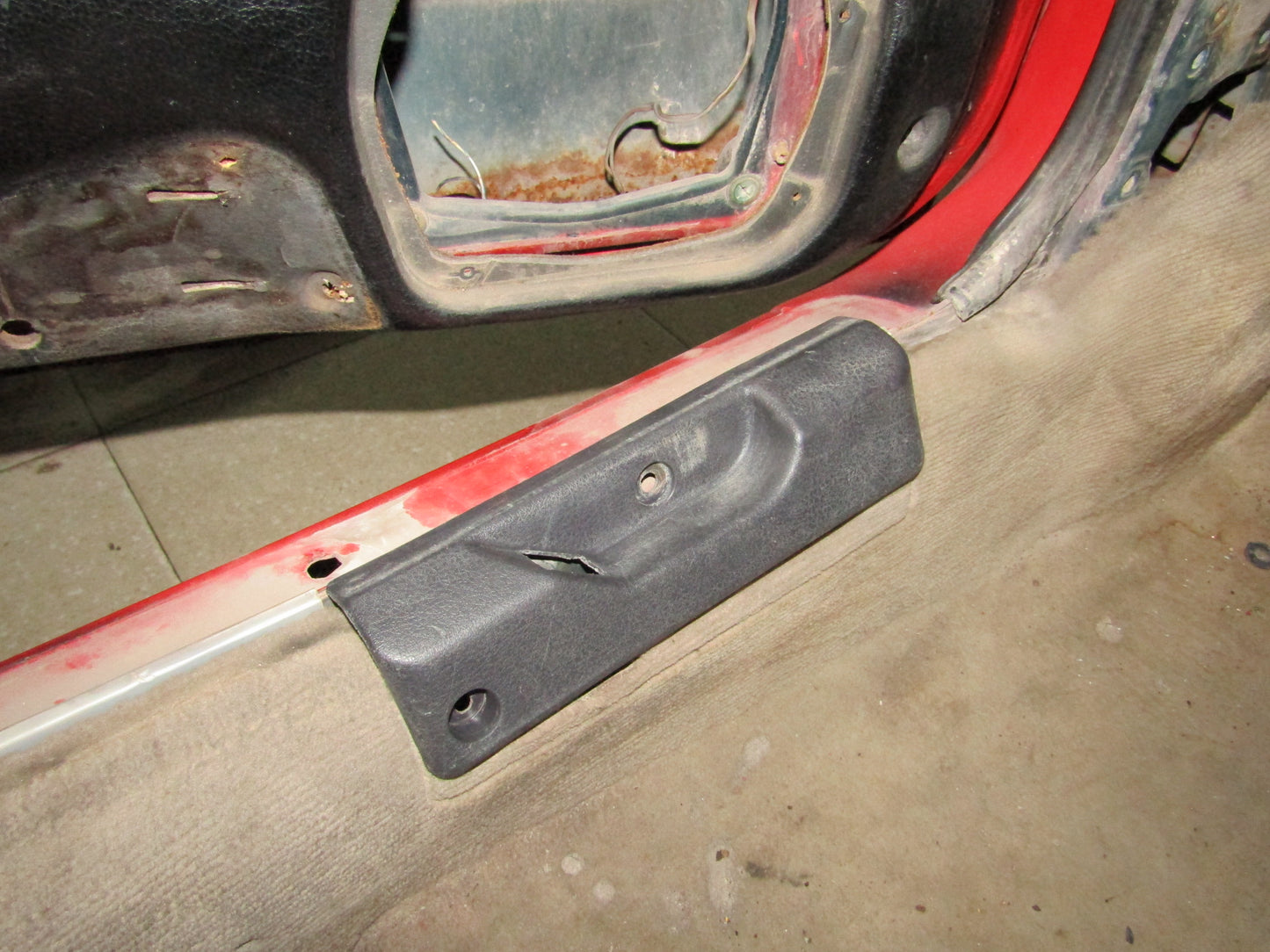 94 95 96 97 Mitsubishi 3000GT OEM Trunk Gas Door Release Cover Trim