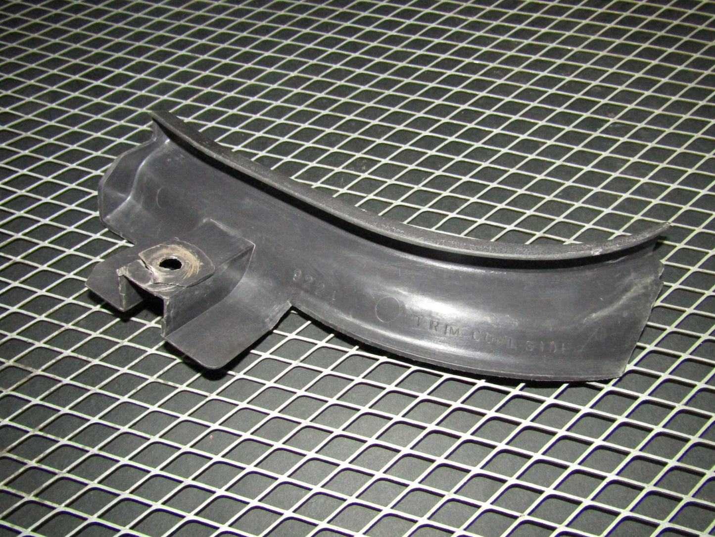 94 95 96 97 Mitsubishi 3000GT OEM Door Kick Panel Belt Line Cover Trim - Left