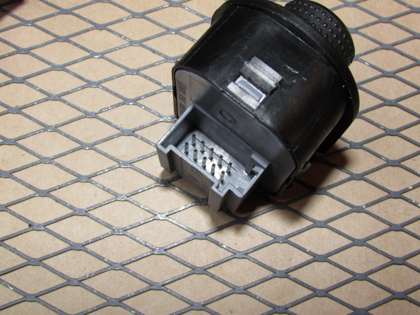 99 00 01 02 03 04 05 Volkswagen Jetta OEM Power Mirror Switch