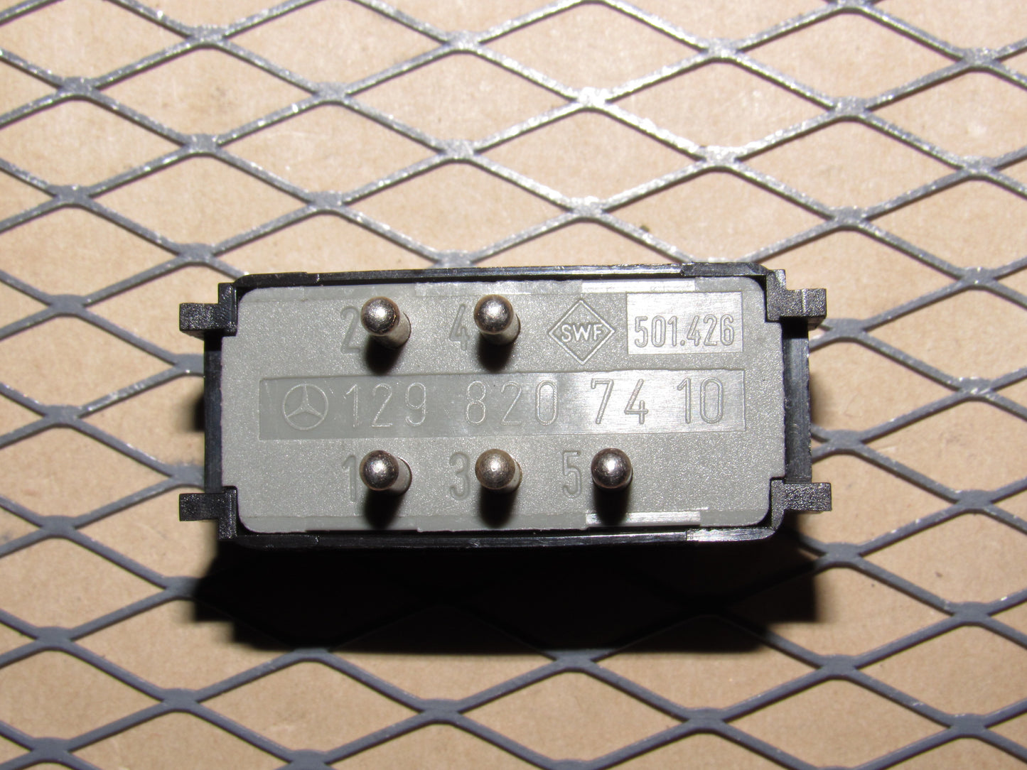 88 89 90 91 92 93 Mercedes Benz 300TE OEM Rear Defroster Switch