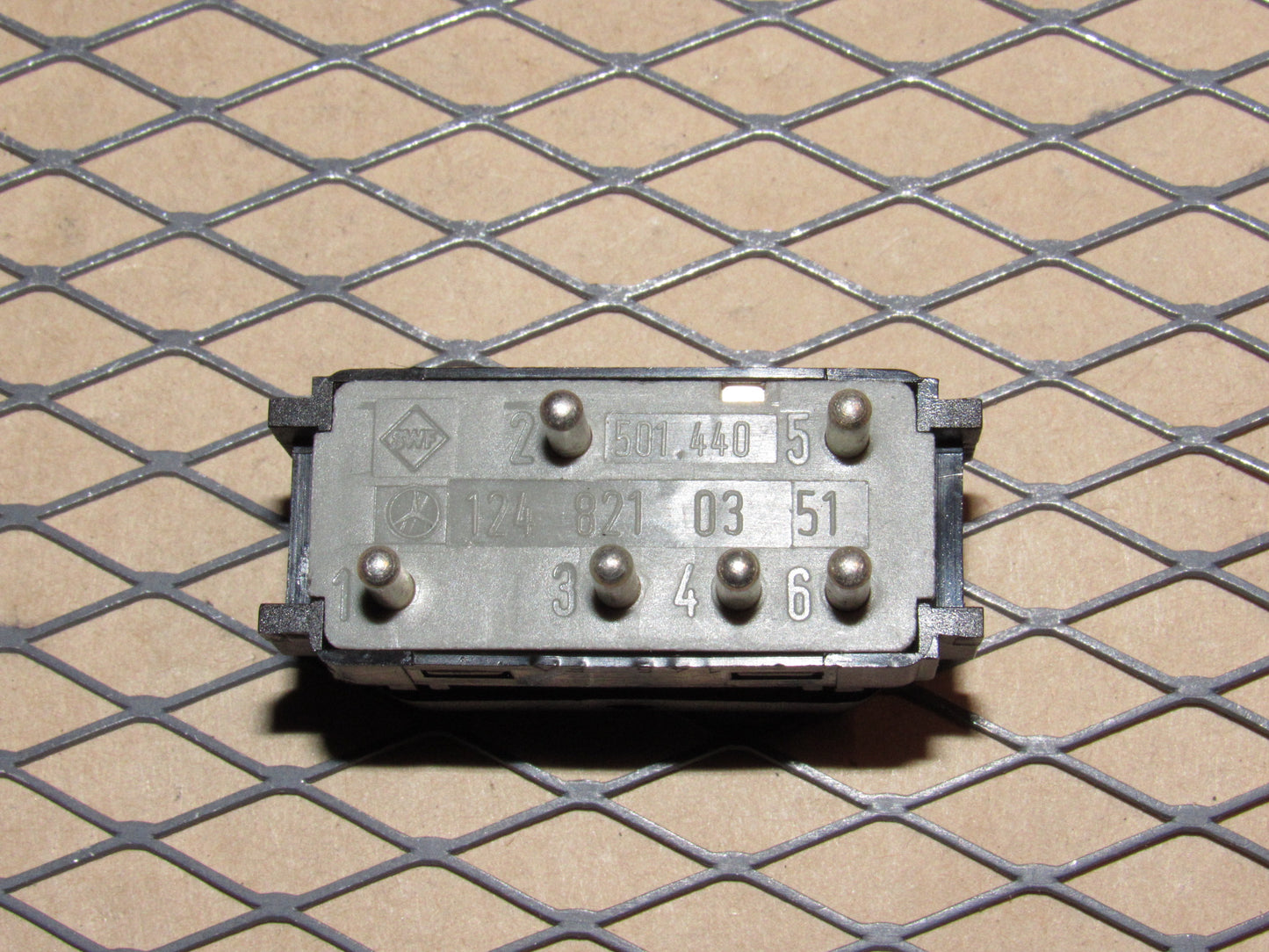 88 89 90 91 92 93 Mercedes Benz 300TE OEM Climate Control Air Recirculation Switch