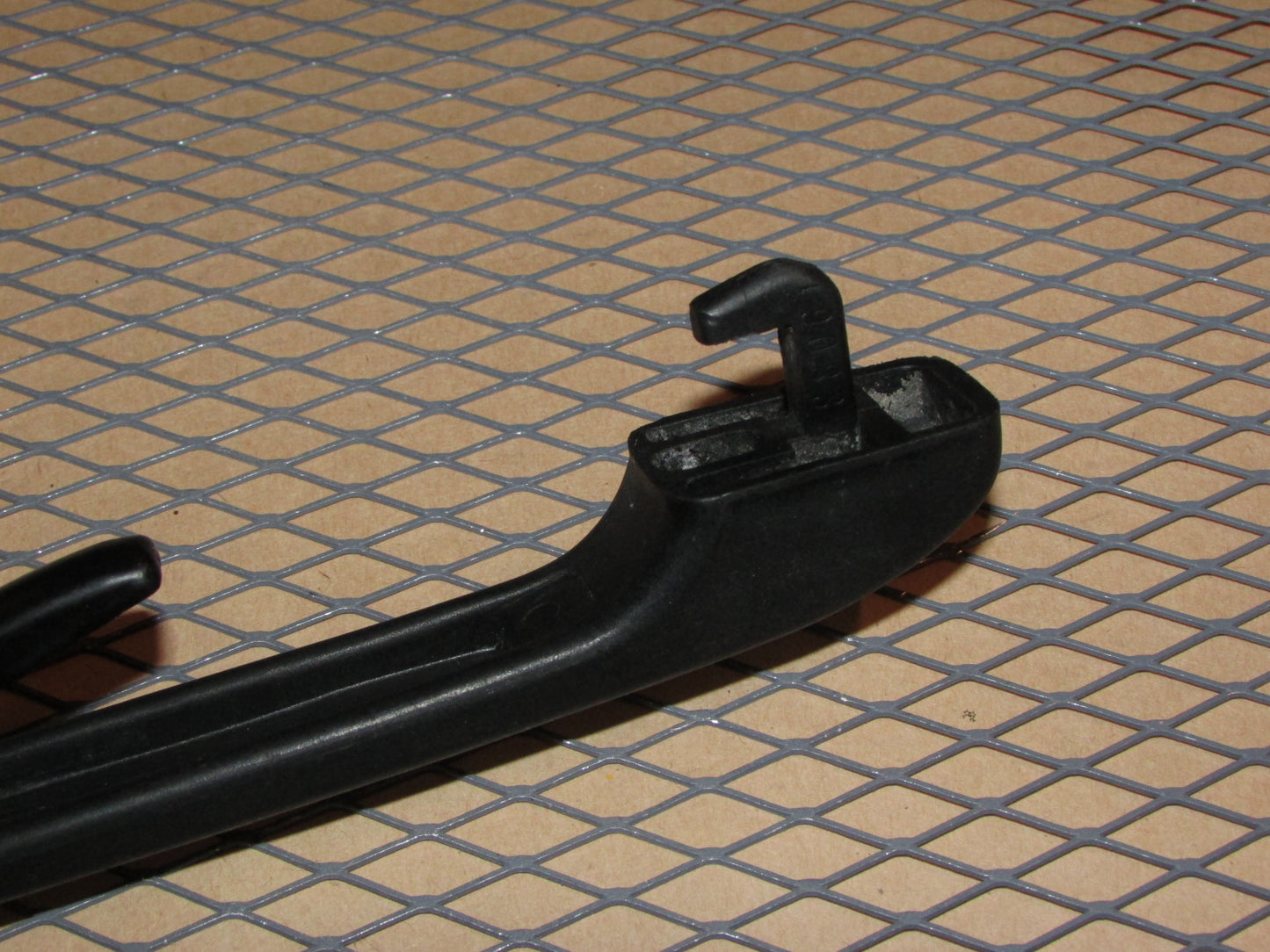 84 85 86 87 Audi 4000 OEM Exterior Door Handle - Right