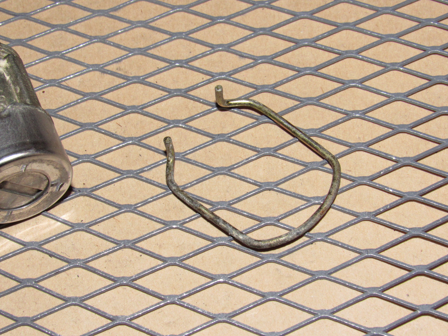 94 95 96 97 98 Mitsubishi Galant OEM Front Exterior Door Handle Lock Tumbler - Right