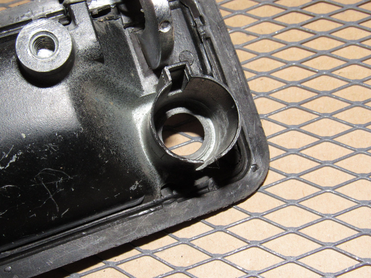 86 87 88 89 Hyundai Excel OEM Exterior Door Handle - Right