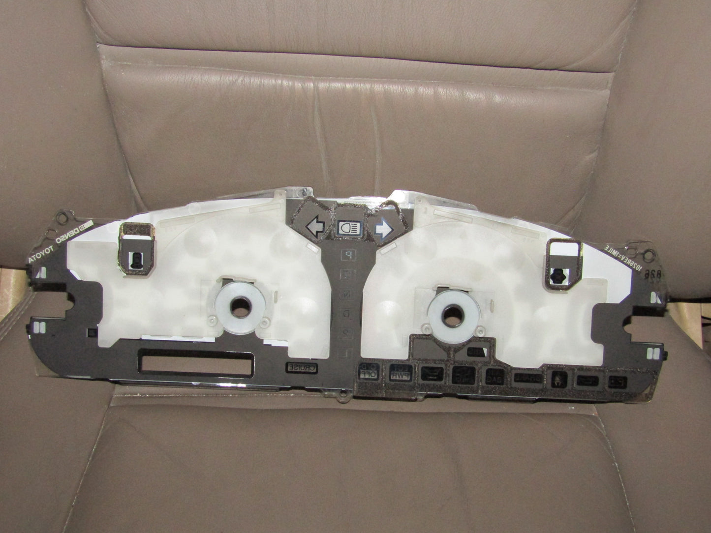 92 93 Lexus ES300 OEM Instrument Cluster Speedometer Indicator Plate