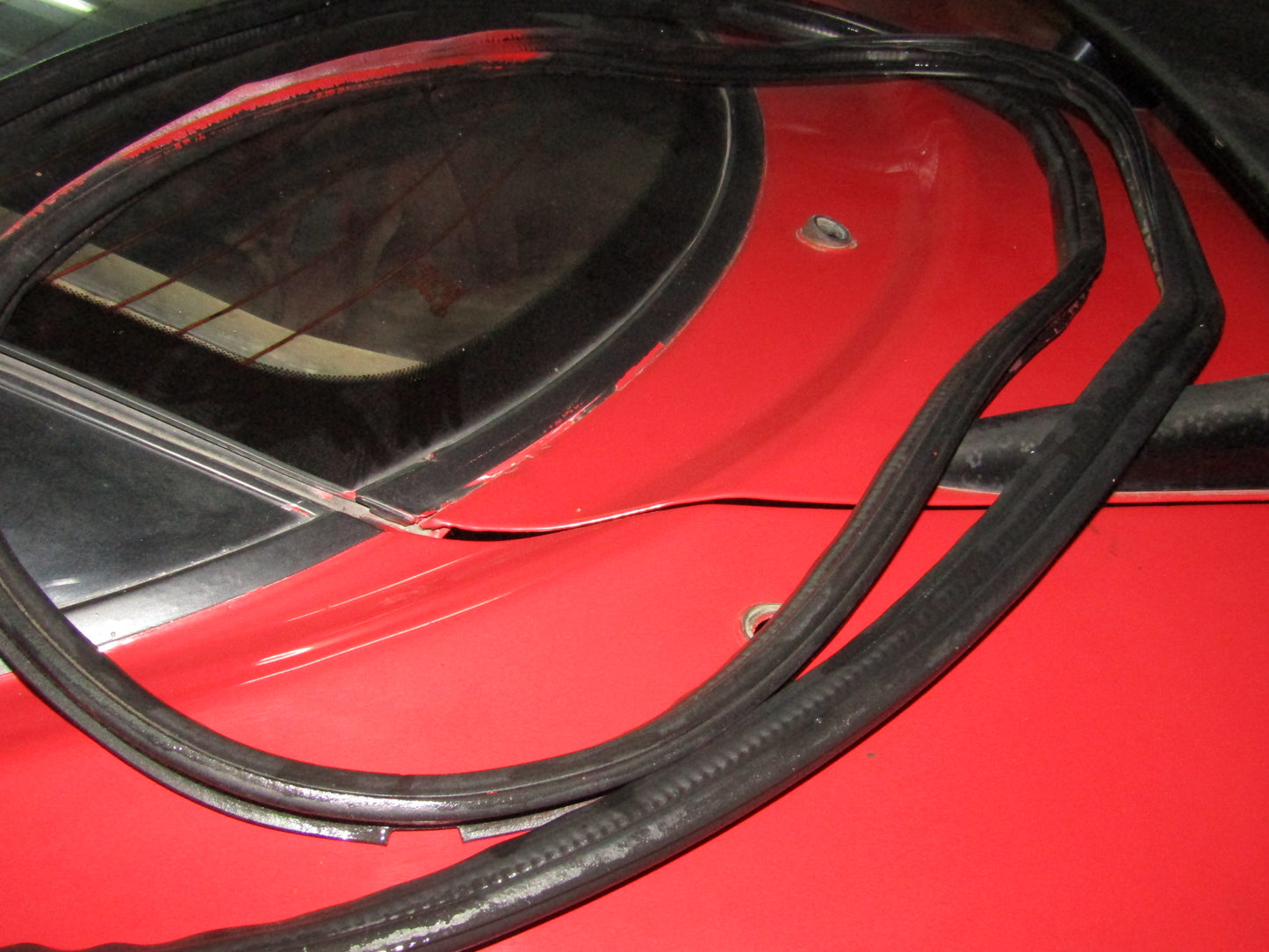 94 95 96 97 Mitsubishi 3000GT OEM Hatch Trunk Door Weather Stripping Rubber Seal