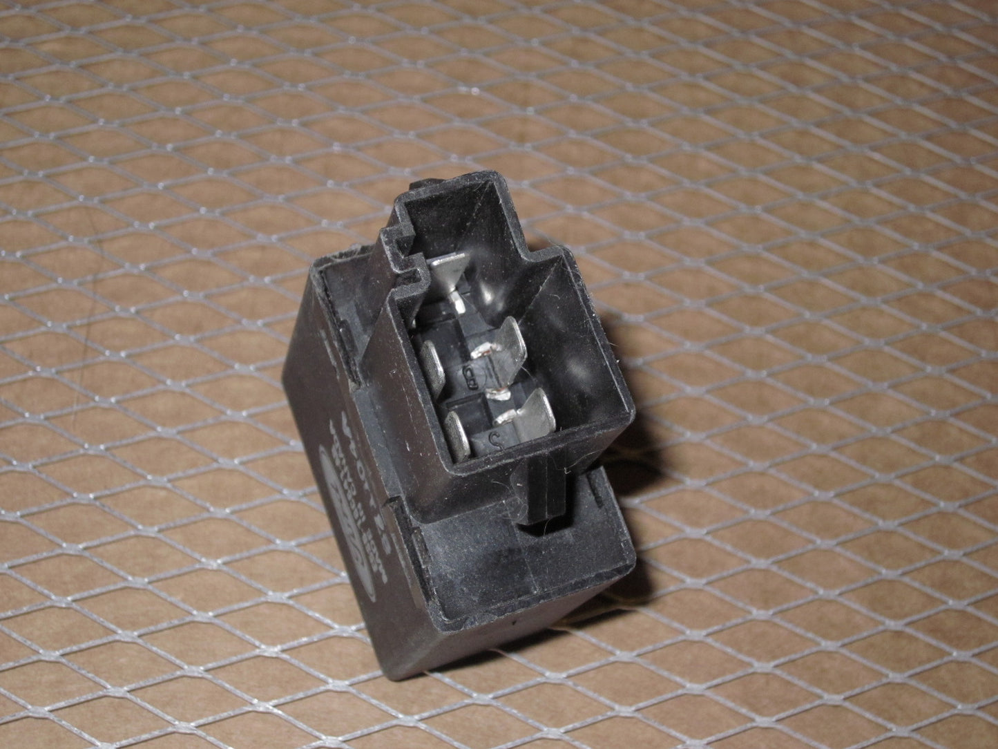 Ford Relay E5SB-18C641-AB