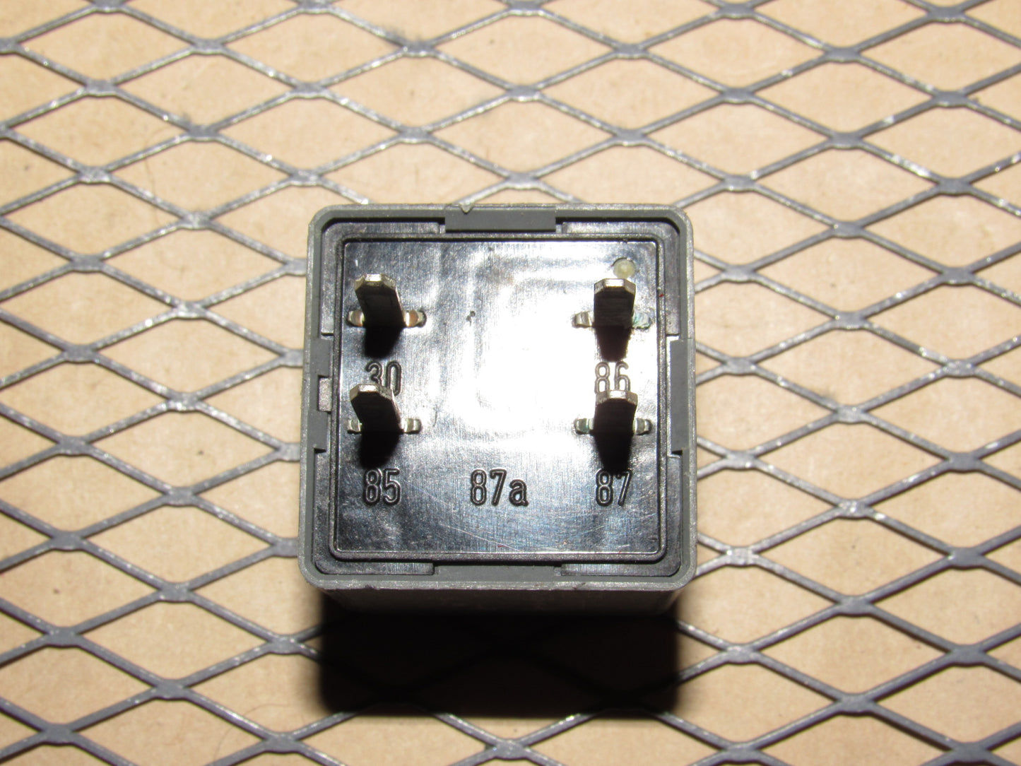 GM Relay VF28-11F14-Z05 / 12193604