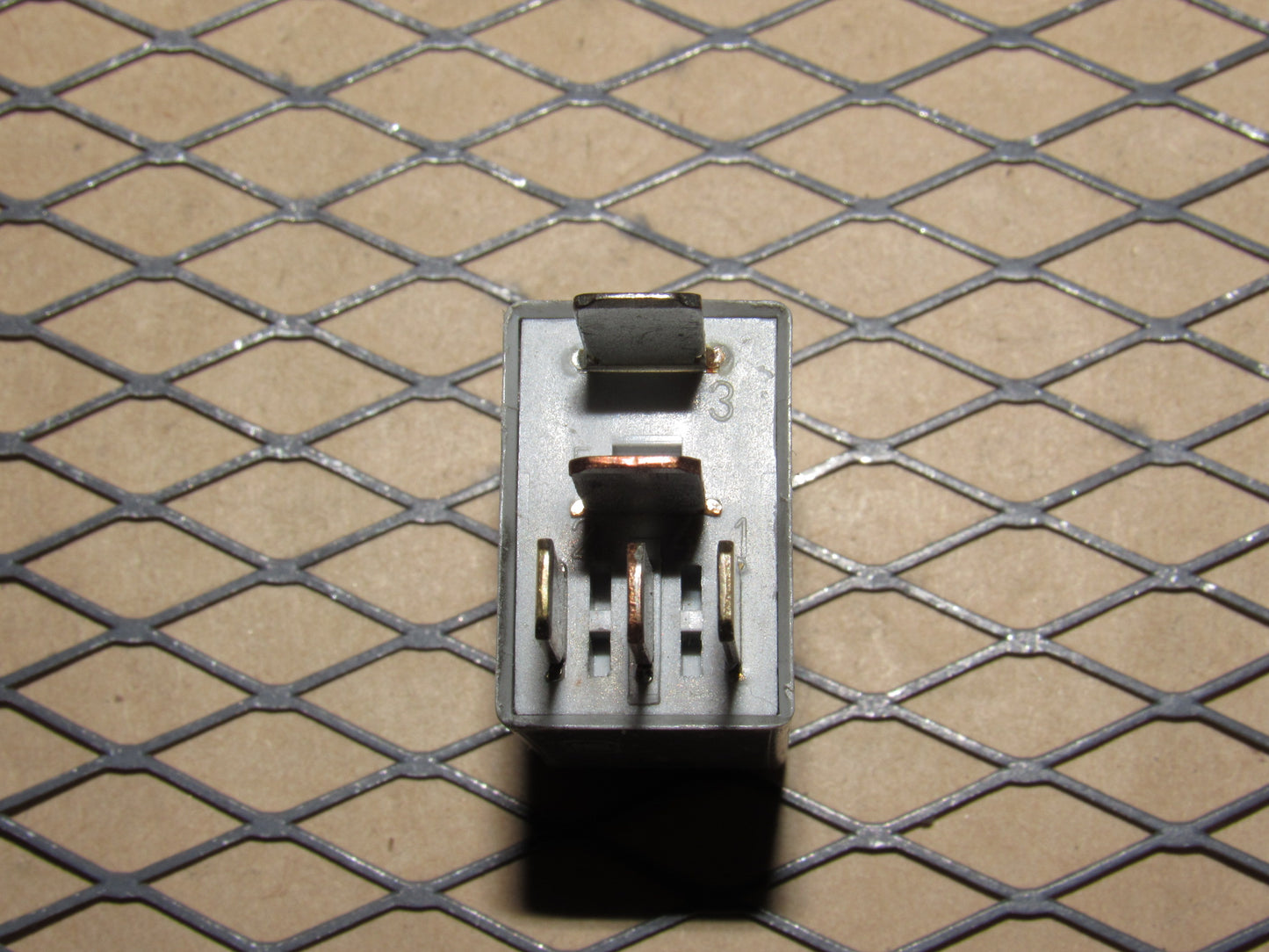 Ford Relay F57B-14B192-AA