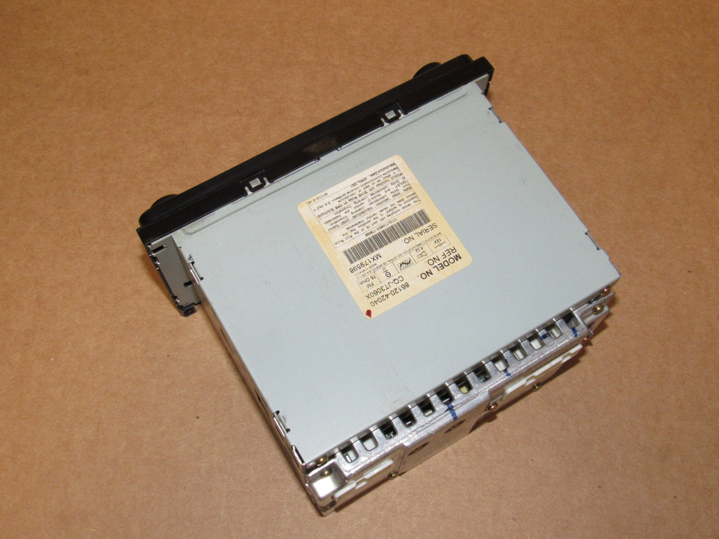 01 02 03 Toyota Rav4 OEM Stereo AM FM Radio CD & Cassette Player Unit