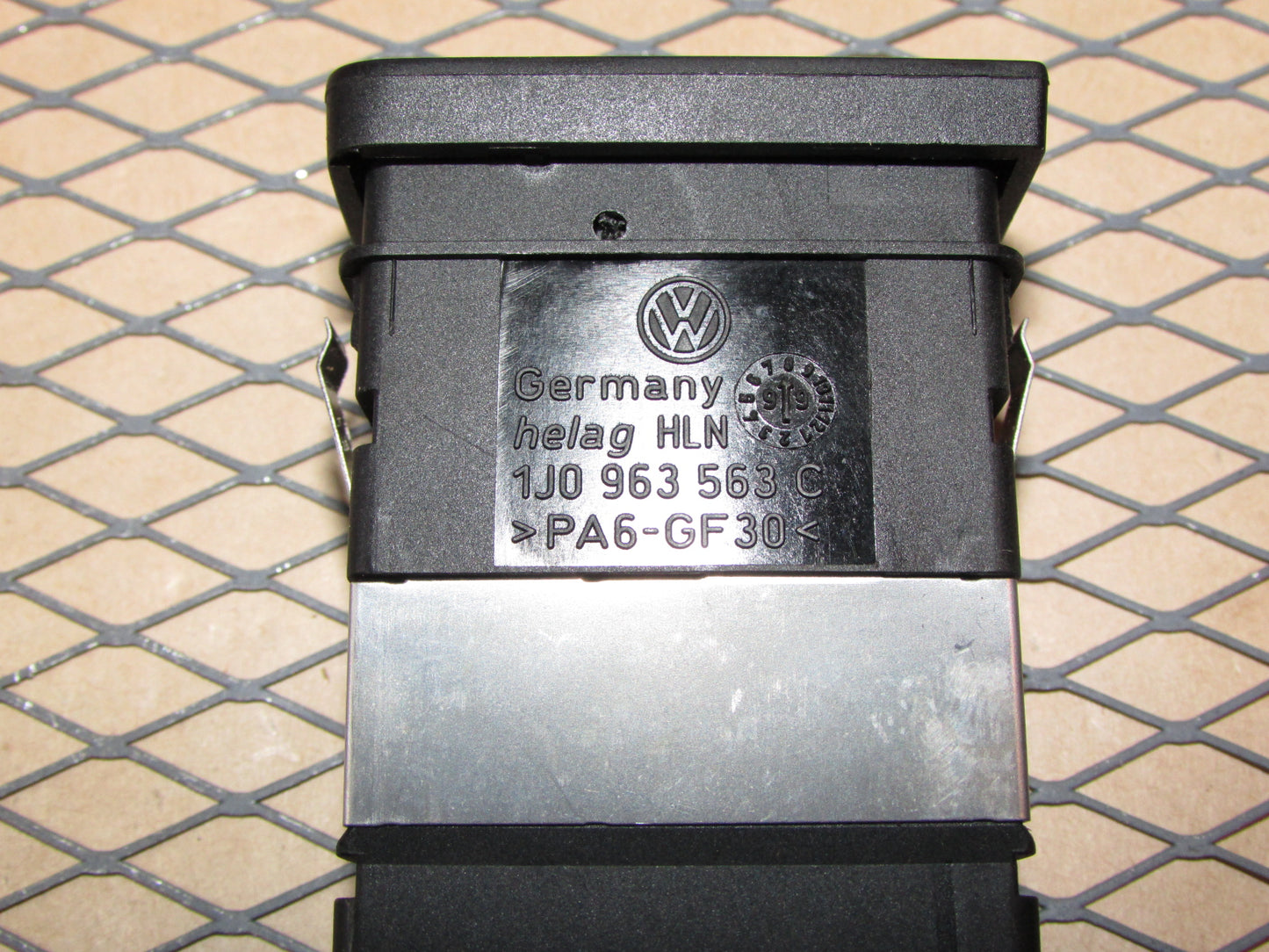 99 00 01 02 03 04 05 Volkswagen Jetta OEM Front Heated Seat Switch - Left