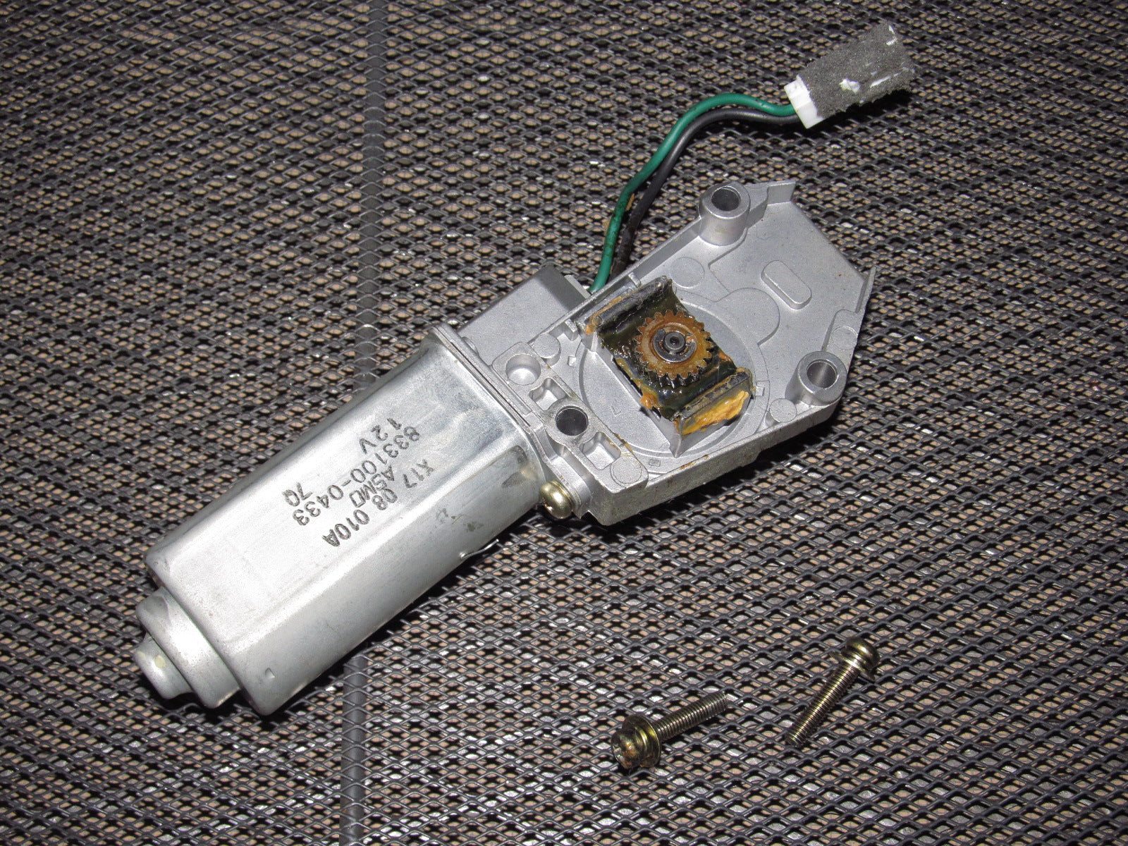 94 95 96 97 Mitsubishi 3000GT OEM Moonroof Sunroof Motor – Autopartone