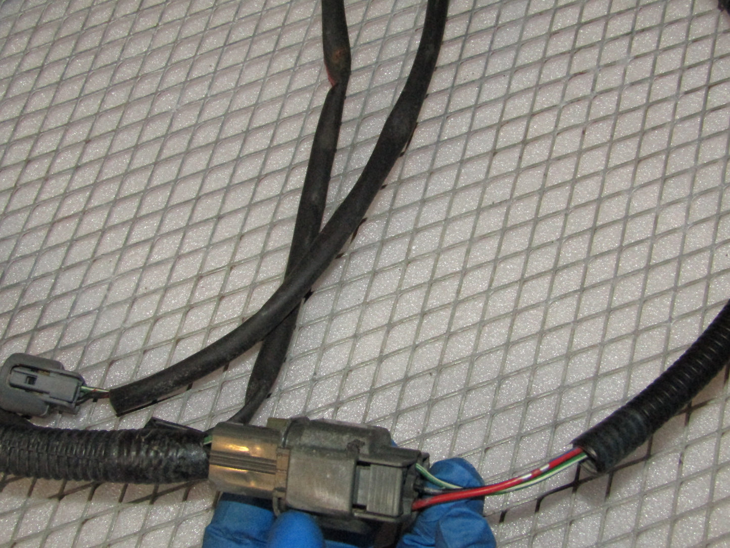 94 95 96 Mitsubishi 3000GT OEM Rear License Plate Light Lamp Chassis Female Pigtail Harness